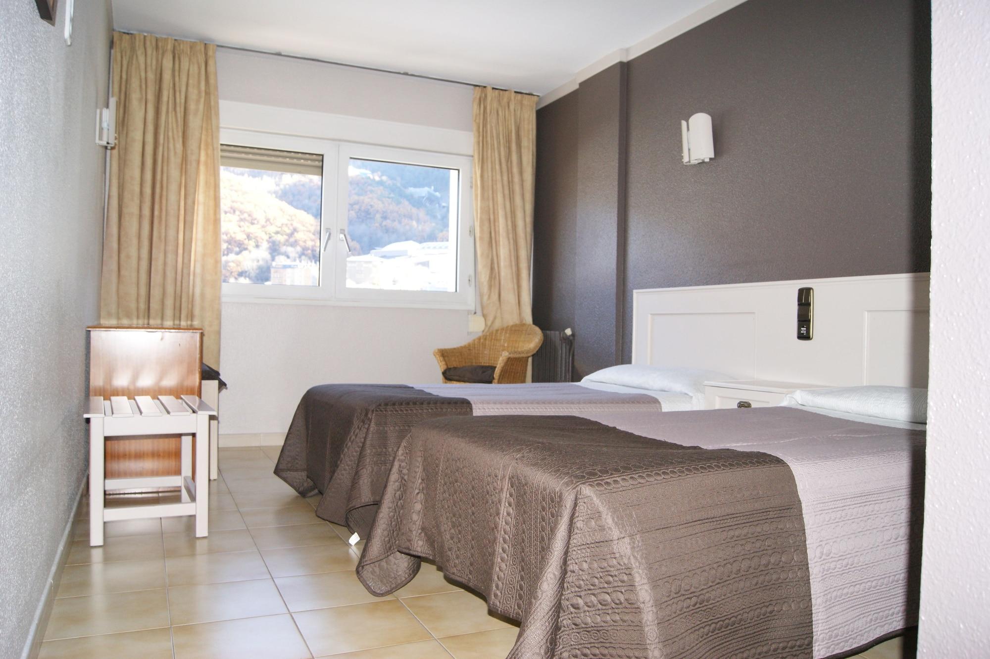 Hotel Font Del Marge Andorra la Vella Esterno foto