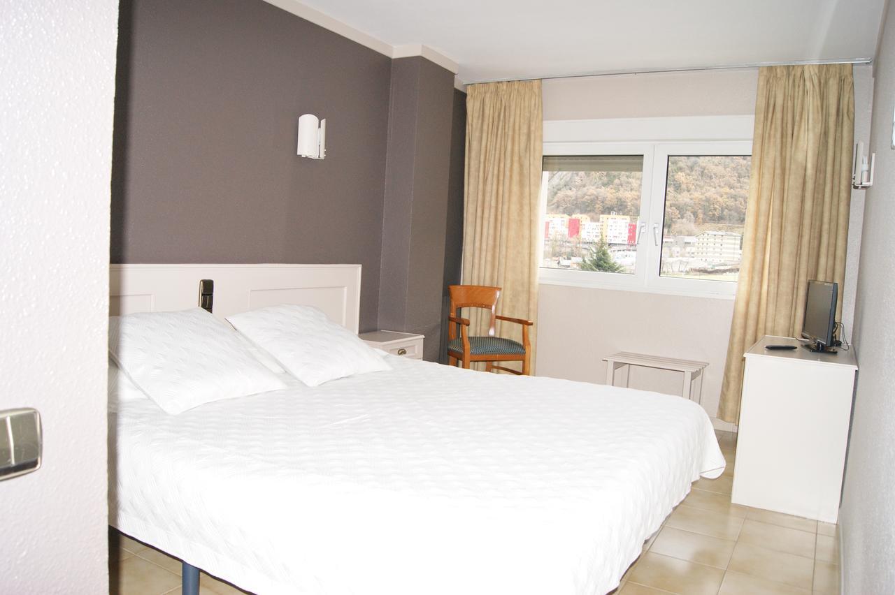 Hotel Font Del Marge Andorra la Vella Esterno foto